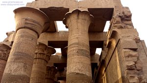 Dintel Kom Ombo