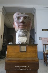 Cabeza estatua sacerdote Museo del El Cairo