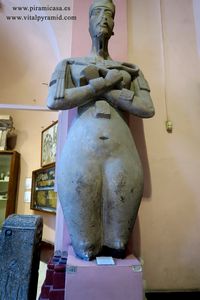 Estatuas de Akhenaton Museo del El Cairo