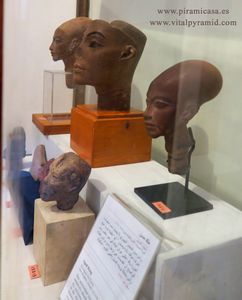Cr&aacute;neos piedra Egipto Museo del El Cairo