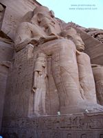 Abu Simbel Gigantes