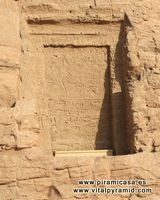 Abu Simbel frente templo