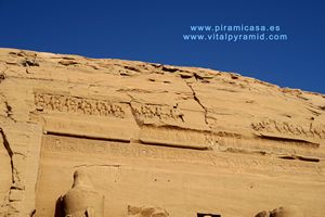 tn_abu-simbel-cornisa
