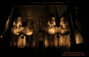 tn_abu-simbel-36.jpg