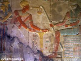 Horus y disc&iacute;pulo inciado