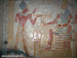 Fara&oacute;n recibe regalos