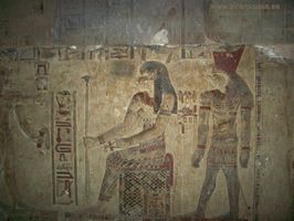 Muro en la Cripta de Hathor