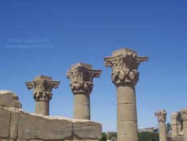 Capiteles romanos en Egipto