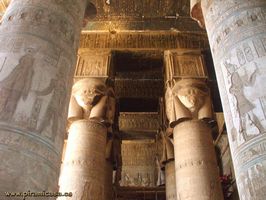 Capiteles Hator Dendera