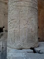 Columnas Jerogl&iacute;ficos en Dandara