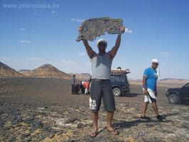 Rocas ferrosas desierto Negro