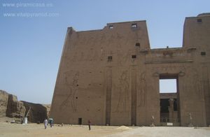 Fachada Templo de Horus Edfu