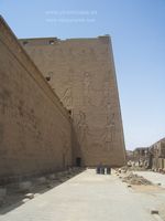 Lateral Templo Horus