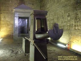 Barca io arca en Edfu