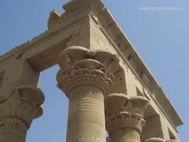 Capiteles preciosos