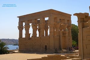 Kiosko de Trajano Columnas en Filae