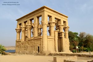 Glorieta templo Filae