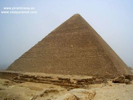 Gran Pir&aacute;mide en Guiza  de  Egipto