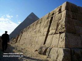 pir&aacute;mide De Jafra  en Guiza