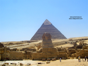 Otras pir&aacute;mides en Guiza