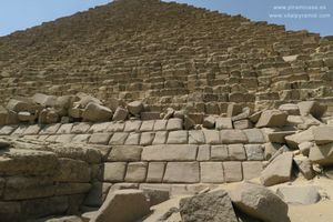 Granito en  las  Pir&aacute;mides de Egipto