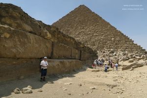 Megalitos en Pir&aacute;mides de  Egipto