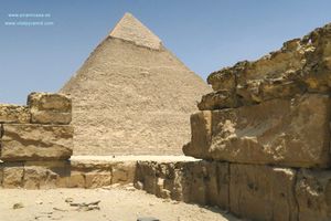 Megalitos de Guiza  pir&aacute;mides de  Egipto