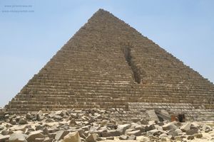 Pir&aacute;mide Menkaura  Guiza  de  Egipto