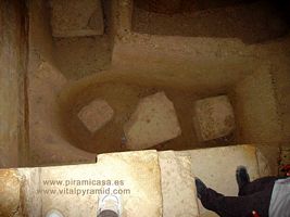 C&aacute;mara  Pir&aacute;mie Henutsen