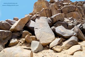 Isla Sohel rocas jerogl&iacute;ficos