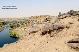 jerogl&iacute;ficos en Isla Sohel rocas 