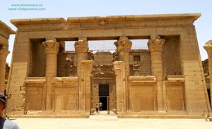 TFrontal templo de Kalabsha