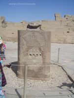 Escarabajo de granito en Karnak