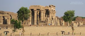Horus y Sabek en  Kom Ombo