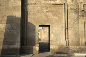 jeroglificos en Kom Ombo