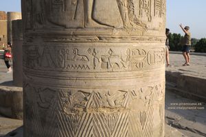 jeroglificos en Kom Ombo