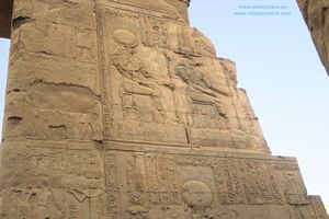 jeroglificos Horus y Sobek en Kom Ombo