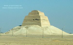Pir&aacute;mide e Meidum en Egipto
