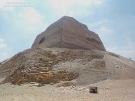 Pir&aacute;mide de Meidum en Egipto