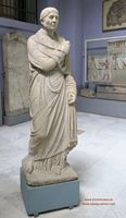 Estatua ptolemaica Museo de El Cairo fotos im&aacute;genes
