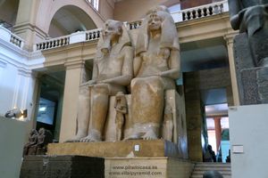 Ramses Gran Estatua Museo de El Cairo fotos im&aacute;genes
