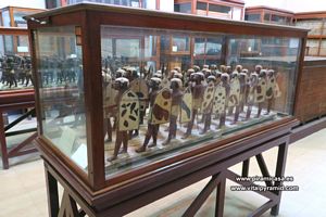 Estatuillas egipcias ej&eacute;rcito Museo de El Cairo fotos im&aacute;genes
