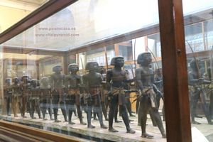 Ej&eacute;rcito estatuillas Museo de El Cairo fotos im&aacute;genes