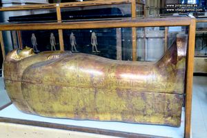 Sarc&oacute;fago fara&oacute;nico  Museo de El Cairo fotos im&aacute;genes