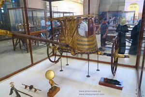 Carro cuadriga de Tutankhamon Museo de El Cairo fotos im&aacute;genes