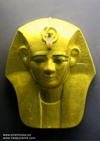 Rostro oro en el museo de El Cairo fotos