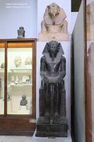 Estatuas faraones en Museo de El Cairo fotos im&aacute;genes