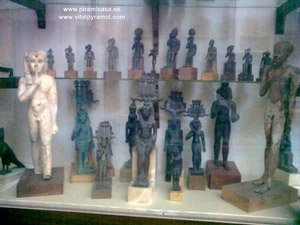Estatuillas en Egipto Museo de El Cairo fotos im&aacute;genes