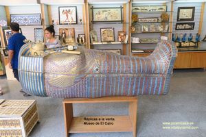 Replicas tienda Museo de El Cairo fotos im&aacute;genes