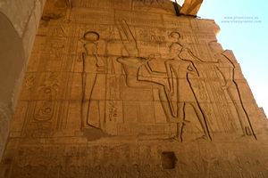 Ptah, Osiris, Fara&oacute;n y Sekhmet en el Rameseum Egipto